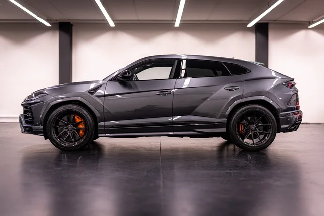 Lamborghini Urus – 4